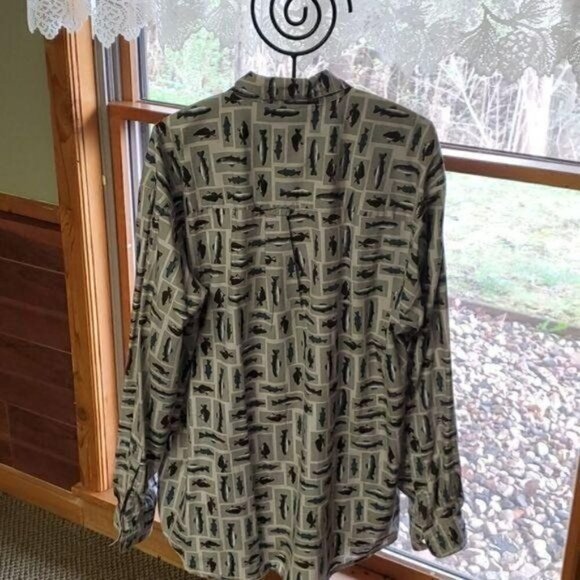 Columbia Graphic Fish Throughout Casual Button Down LS Sz. XL Shirt w Pockets - Picture 9 of 11